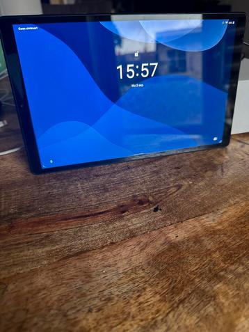 Lenovo Tab M10 tablet met 10 inch scherm en 64 GB opslag.sim beschikbaar voor biedingen