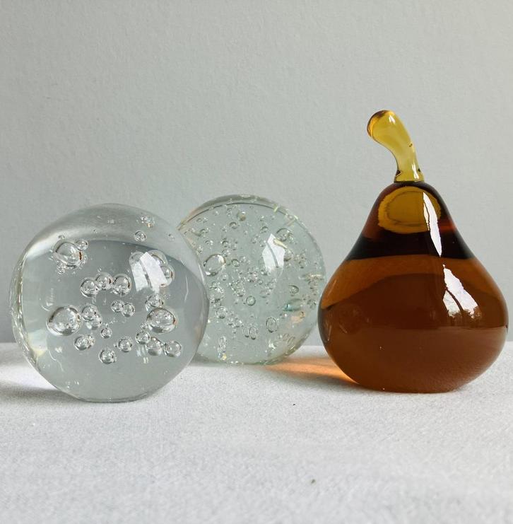 3 presse-papiers peer amber massief glas kristal Bohemen, Antiek en Kunst, Antiek | Glas en Kristal, Ophalen