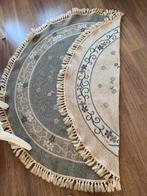 Mooi rond vloerkleed 1.30 m, Huis en Inrichting, Ophalen, Zo goed als nieuw, Rond, Hout