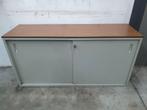 Metalen schuifdeurkast met houten blad, Huis en Inrichting, Kasten | Overige, Ophalen, Gebruikt