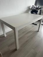 White Dining Table – Modern Style, Great Condition, Huis en Inrichting, Tafels | Eettafels, Ophalen of Verzenden, Zo goed als nieuw