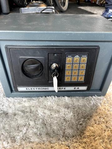Kluis ELECTRONIC SAFE beschikbaar voor biedingen