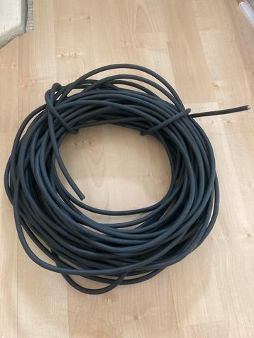 Microfoon kabel beschikbaar voor biedingen