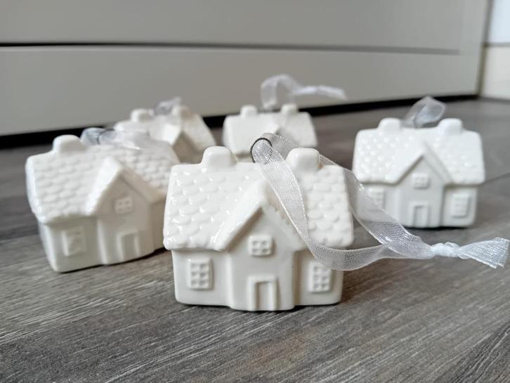 Riviera Maison Decoration 3D Logo. 1 piece €4, 5 pieces €18, Huis en Inrichting, Woonaccessoires | Overige, Nieuw, Ophalen of Verzenden