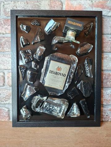 Amaretto Disaronno fles verwerkt in een lijst met Epoxy  beschikbaar voor biedingen