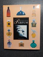 Parfumboek, Fabienne Pavia, Ophalen of Verzenden, Zo goed als nieuw, Overige onderwerpen