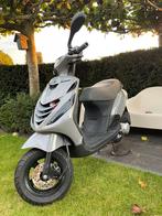 Piggio zip 4t, Fietsen en Brommers, Scooters | Piaggio, Maximaal 45 km/u, Zip, Ophalen of Verzenden, Zo goed als nieuw