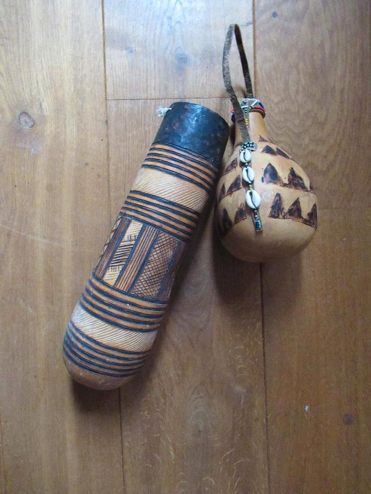 WATERKRUIKEN gemaakt van een Kalebas mooi bewerkt 2 stuks, Antiek en Kunst, Curiosa en Brocante, Ophalen of Verzenden