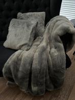 NOBILIS bontplaid met bontkussens, Ophalen of Verzenden, Zo goed als nieuw, Grijs, Vierkant