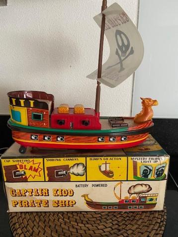 Capitain kidd Pirate Ship batterij toy piraten schip beschikbaar voor biedingen
