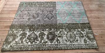 Zo goed als nieuw vloerkleed te koop beschikbaar voor biedingen