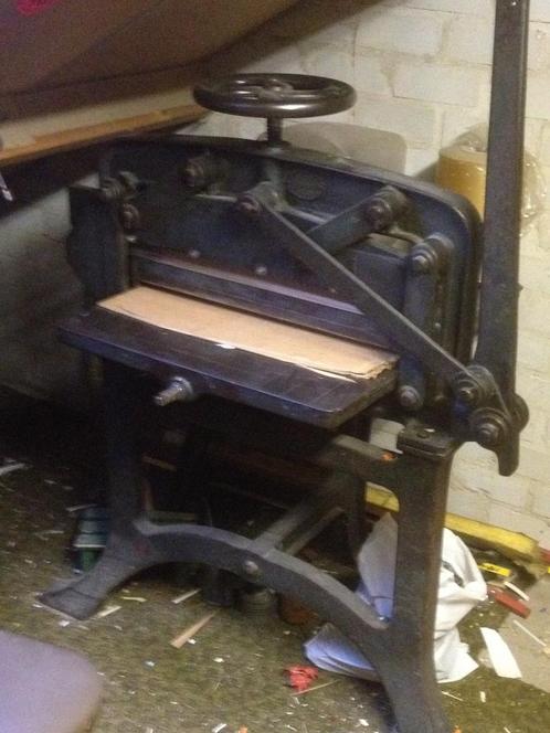 Papiersnijmachine , handbindboek, Boekenpers , snijmachine, Antiek en Kunst, Antiek | Gereedschap en Instrumenten, Ophalen