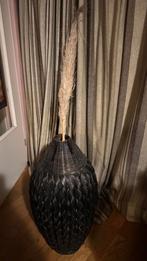 Hoge grote zwarte  Vaas 75 cm riet rattan rotan Zie Foto’s!!, Overige materialen, 50 tot 75 cm, Zwart, Ophalen of Verzenden