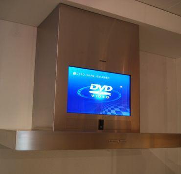 Afzuigkap Siemens, LC8M950, voorzien van beeldscherm, Witgoed en Apparatuur, Afzuigkappen, Zo goed als nieuw, Vrijstaand, Wandschouwkap