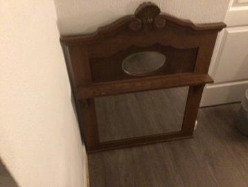 Vintage Spiegel met plankje beschikbaar voor biedingen