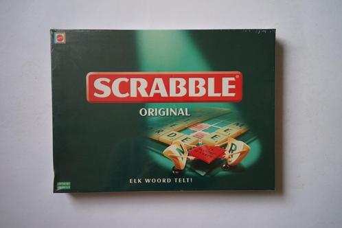 geseald Scrabble Original (2003) zgan kunststof, Hobby en Vrije tijd, Gezelschapsspellen | Bordspellen, Zo goed als nieuw, Een of twee spelers