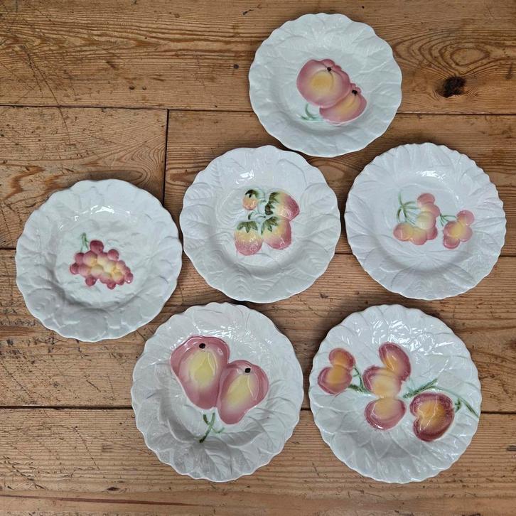 6 puntgave barbotine aardewerk Sarreguemines fruitborden, Antiek en Kunst, Antiek | Keramiek en Aardewerk, Ophalen of Verzenden
