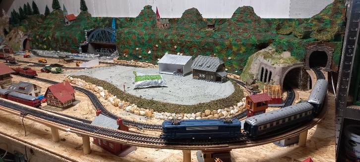 Complete analoge treinbaan, Hobby en Vrije tijd, Modeltreinen | H0, Gebruikt, Treinset, Gelijkstroom of Wisselstroom, Fleischmann