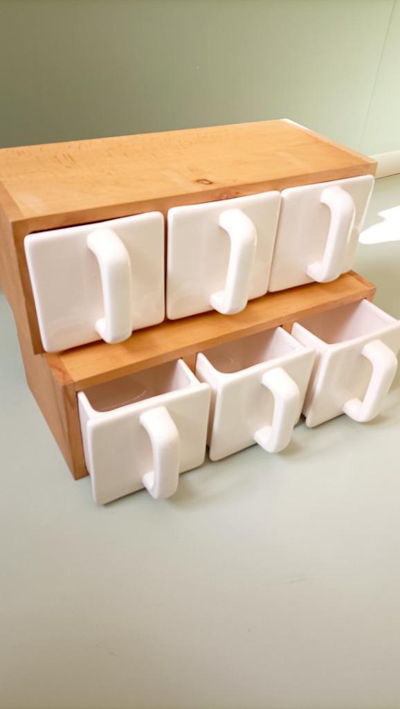 2x retro design keukenrek voorraadbakjes porselein laadjes, Huis en Inrichting, Keuken | Keukenbenodigdheden, Gebruikt, Ophalen of Verzenden