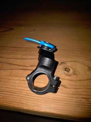 Quadlock zgan beschikbaar voor biedingen