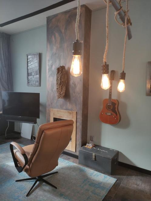 Boom lamp ja een boomlamp leuk toch?, Huis en Inrichting, Lampen | Hanglampen, Nieuw, Minder dan 50 cm, Hout, Kunststof, Ophalen