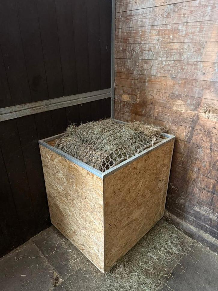 Hooibak/slowfeeder, Dieren en Toebehoren, Paarden en Pony's | Overige Paardenspullen, Zo goed als nieuw, Ophalen of Verzenden