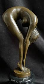 Bronzen naakte bukkende dame Claude zuiver erotisch brons, Ophalen of Verzenden