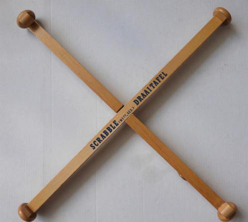 Scrabble draaitafel (nieuw € 18,00), Hobby en Vrije tijd, Gezelschapsspellen | Bordspellen, Gebruikt, Een of twee spelers, Ophalen of Verzenden
