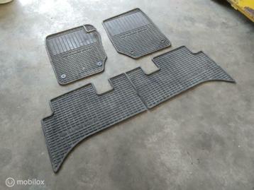 Rubber Matten set Range Rover P38 Rubberen Vloermatten beschikbaar voor biedingen