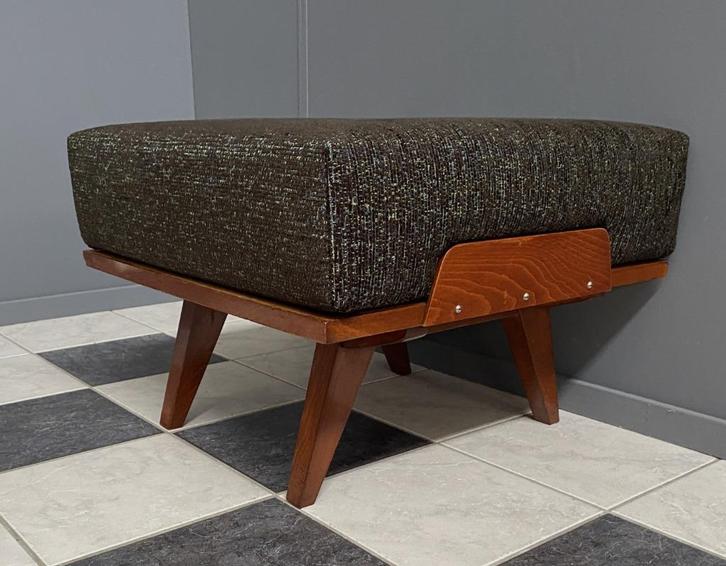 60 jaren Hocker voetenbank Ottoman poef František Jirák, Huis en Inrichting, Banken | Voetenbanken en Poefen, Gebruikt, 50 tot 75 cm