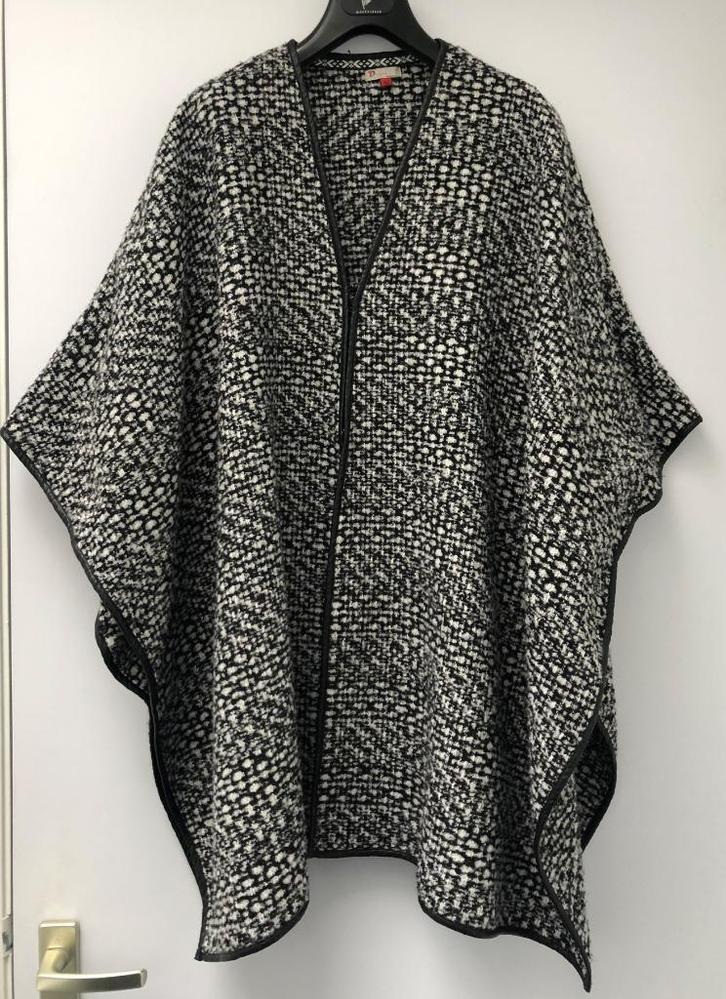 Cape Omslagdoek D.Jeans zwart - wit gemeleerd, Kleding | Dames, Truien en Vesten, Gedragen, Maat 42/44 (L), Zwart, Ophalen of Verzenden