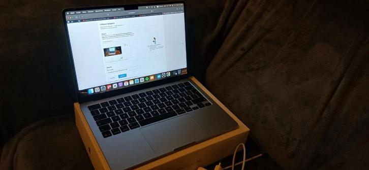 MacBook Air M4 Sky Blue 256 GB 16 GB, Computers en Software, Apple Macbooks, Zo goed als nieuw, MacBook Air, 13 inch, 3 tot 4 Ghz