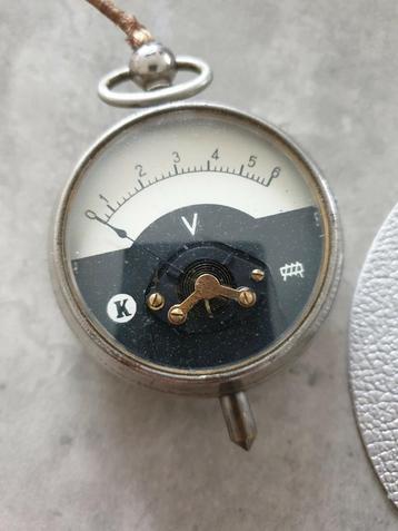 Voltmeter  beschikbaar voor biedingen