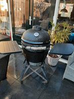 Mooie Kamado 22 inch met gietijzeren rooster, Tuin en Terras, Ophalen of Verzenden, Gebruikt, Inferno