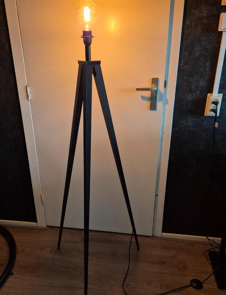 Zuiver tripod lamp, Huis en Inrichting, Lampen | Vloerlampen, Gebruikt, 150 tot 200 cm, Metaal, Ophalen