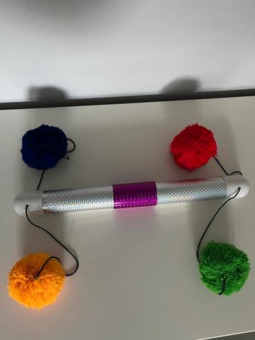 PomPom Stick Goocheltruc beschikbaar voor biedingen