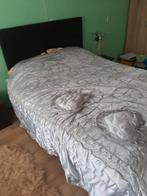 Tweepersoonsbed met nachtkastje 1.40x 200, Tweepersoons, Zo goed als nieuw, 200 cm, 140 cm
