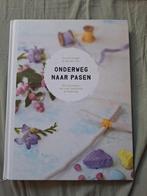 Onderweg naar Pasen - Corien Oranje & Mariska Vos, Ophalen of Verzenden, Zo goed als nieuw, Corien Oranje & Mariska Vos, Christendom | Protestants