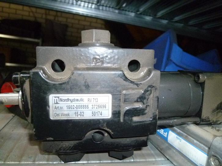 hydrauliek verdeel klep, Doe-het-zelf en Verbouw, Gereedschap | Machine-onderdelen en Toebehoren, Nieuw, Ophalen of Verzenden