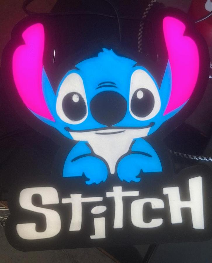 Stitch nachtlampje, Kinderen en Baby's, Kinderkamer | Inrichting en Decoratie, Zo goed als nieuw, Lamp, Ophalen of Verzenden