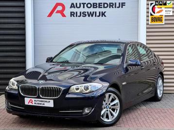 BMW 5-serie 520i Upgrade Edition Navi/Leer/PDC beschikbaar voor biedingen