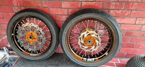 zeer nette complete supermotard wielenset met beringer rem, Motoren, Onderdelen | Merk-onafhankelijk, Gebruikt, Ophalen