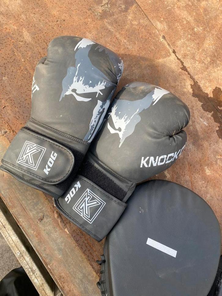 Bokszak + Accessoires - Klaar voor de training!, Sport en Fitness, Vechtsporten en Zelfverdediging, Gebruikt, Overige, Ophalen