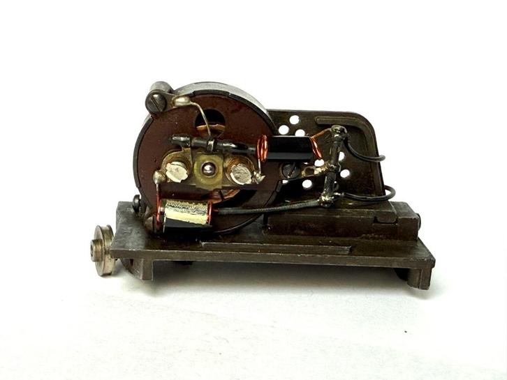 Motor met montageplaat Fleischmann draaischijf 1780, Hobby en Vrije tijd, Modeltreinen | H0, Zo goed als nieuw, Overige typen