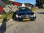 Mercedes-Benz E-Klasse 2.6 E240 Sedan AUT 2003 Blauw, Auto's, Automaat, Achterwielaandrijving, Zwart, 2597 cc