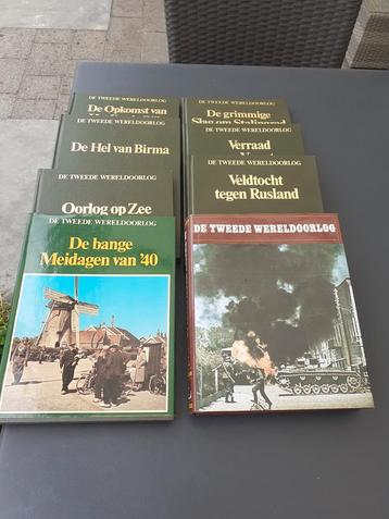 8 tal boeken over de 2e Wereldoorlog. beschikbaar voor biedingen