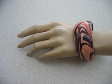 Armband Asymmetrisch in Aparte Kleuren ( nr 2 ) beschikbaar voor biedingen