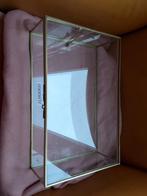 Glazen Vitrinekastje met Gouden Rand show doos, Minder dan 50 cm, Minder dan 50 cm, Ophalen of Verzenden, Zo goed als nieuw