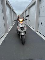 Piaggio zip 2022, Fietsen en Brommers, Scooters | Piaggio, Maximaal 45 km/u, Zip, Ophalen of Verzenden, Zo goed als nieuw