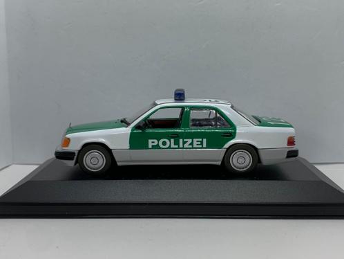 Mercedes-Benz 260E (Type W124) Polizei 1992 - MiniChamps, Hobby en Vrije tijd, Modelauto's | 1:43, Zo goed als nieuw, Auto, MiniChamps